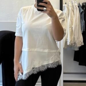 T-shirt asimmetrica con pizzo