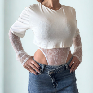 Body elegante in pizzo dal design sensuale