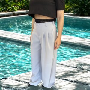 Pantalone con dettaglio pizzo al girovita