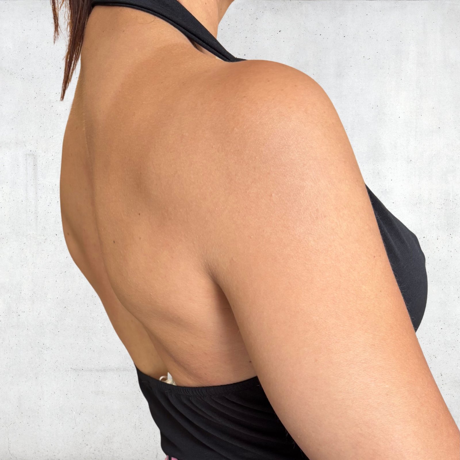 Top Drappeggiato con Anello Dorato - immagine 4